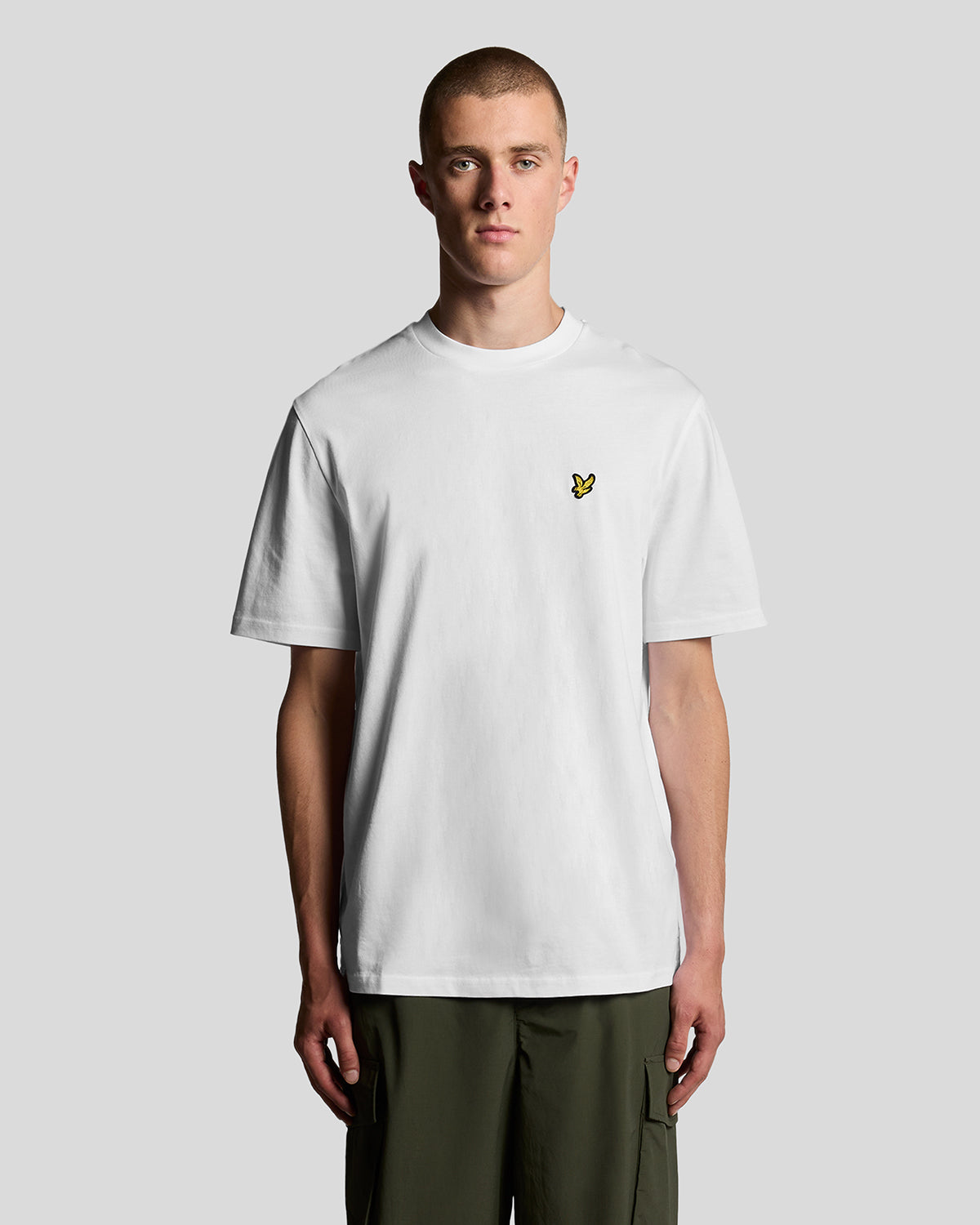Lyle & Scott Raglan T-Shirt - Retro Contrast in Cobblestone Lyle & Scott Raglan T-Shirt - Retro Contrast in Cobblestone