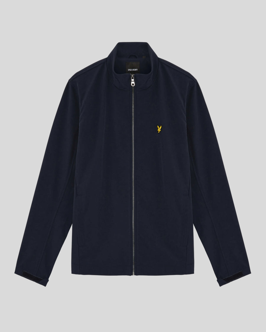 Homme portant une veste softshell à dos en maille, bleu marine foncé
