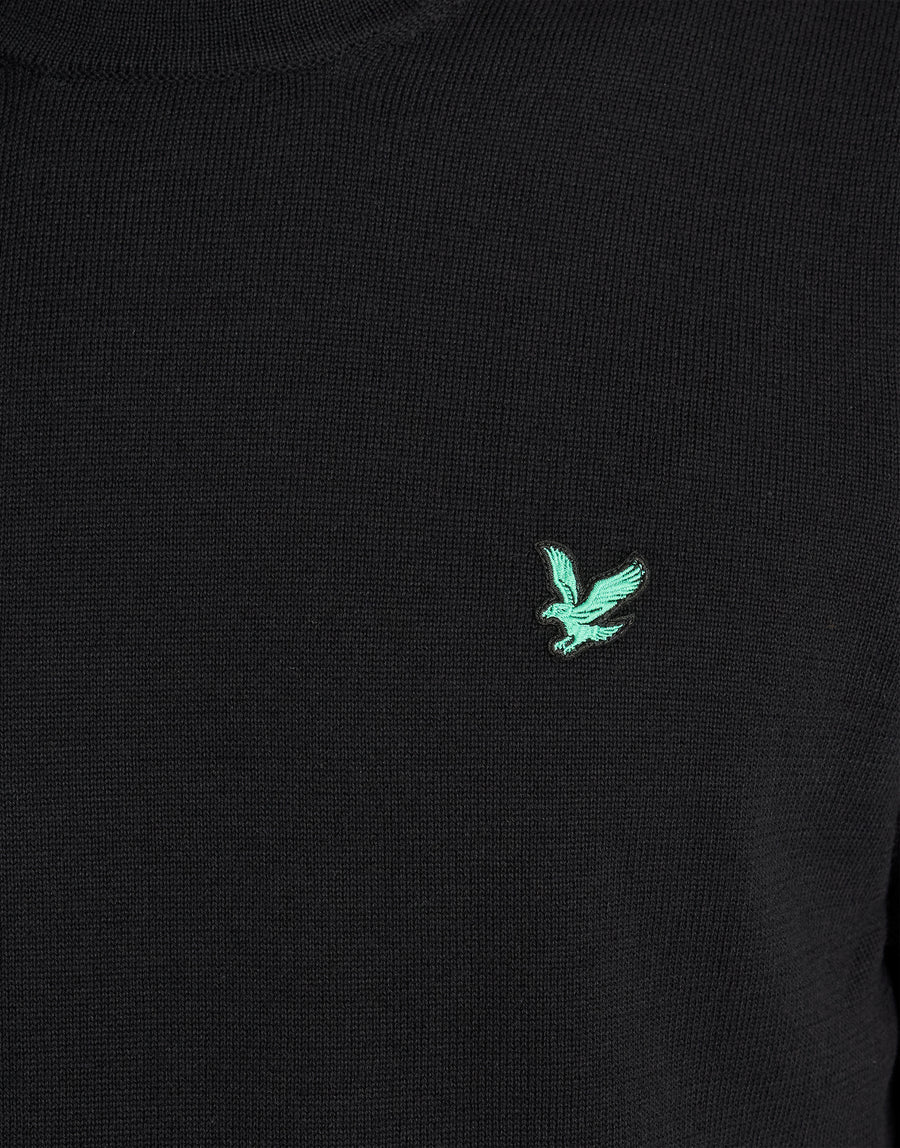 Mann trägt ein „Green Eagle“-Sweatshirt aus Baumwollmischung mit Rundhalsausschnitt in der Farbe „Jet Black“