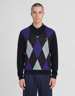 Maglione a V in maglia Argyle (modello d'archivio)