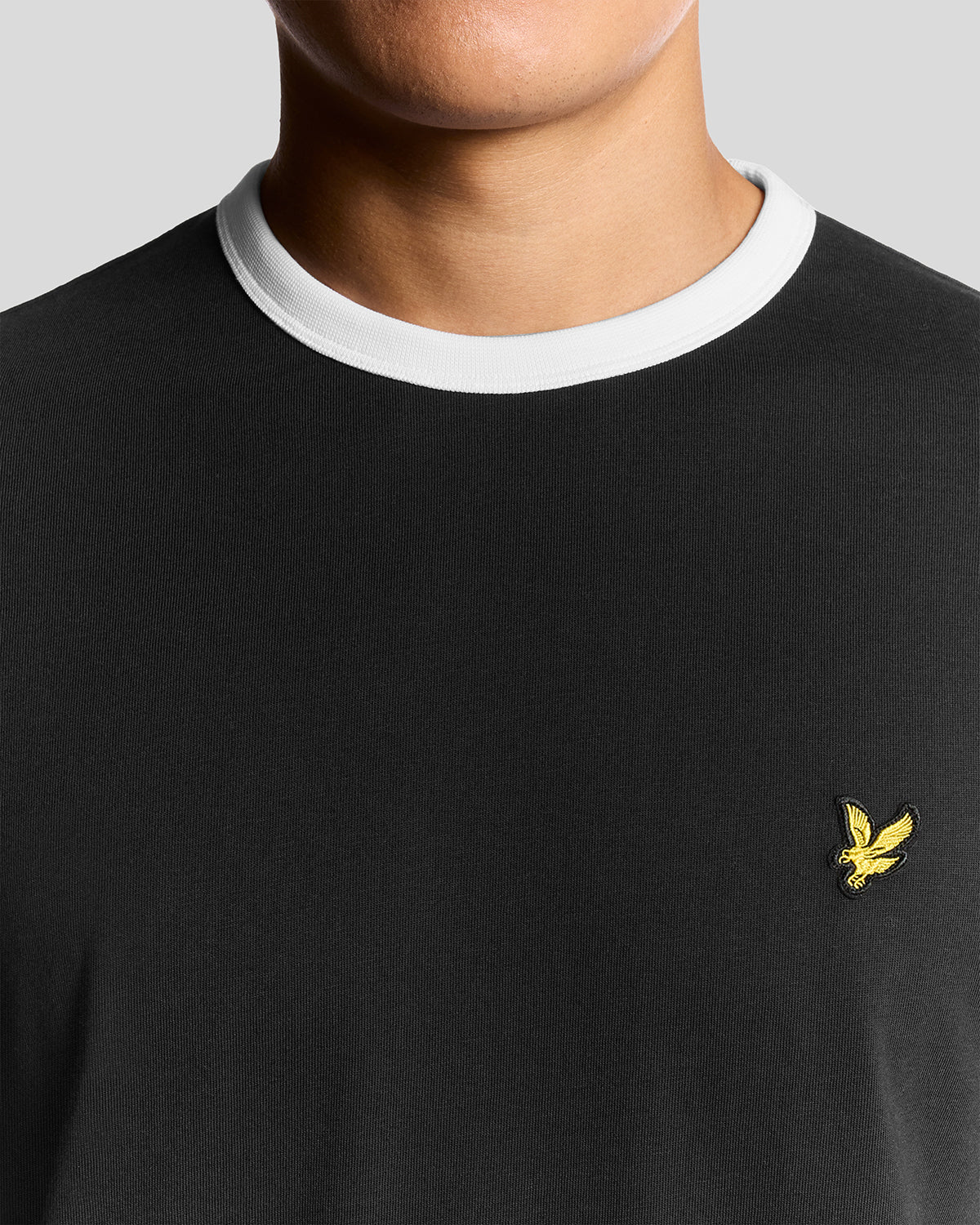 T-shirt à col rond en coton à bordures contrastées pour homme, noir de jais/blanc