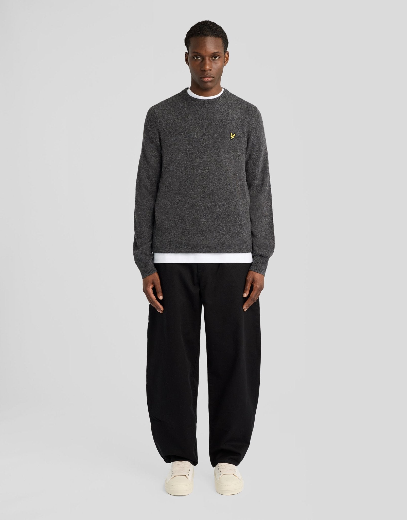 Lyle & Scott Men's Lambswool Blend Crew Neck Jumper in Charcoal Marl