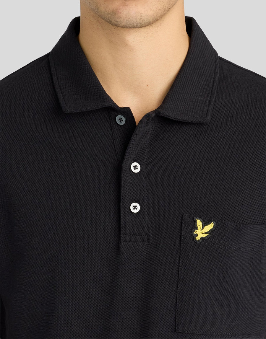 Polo de algodón piqué interlock para hombre en color lacado