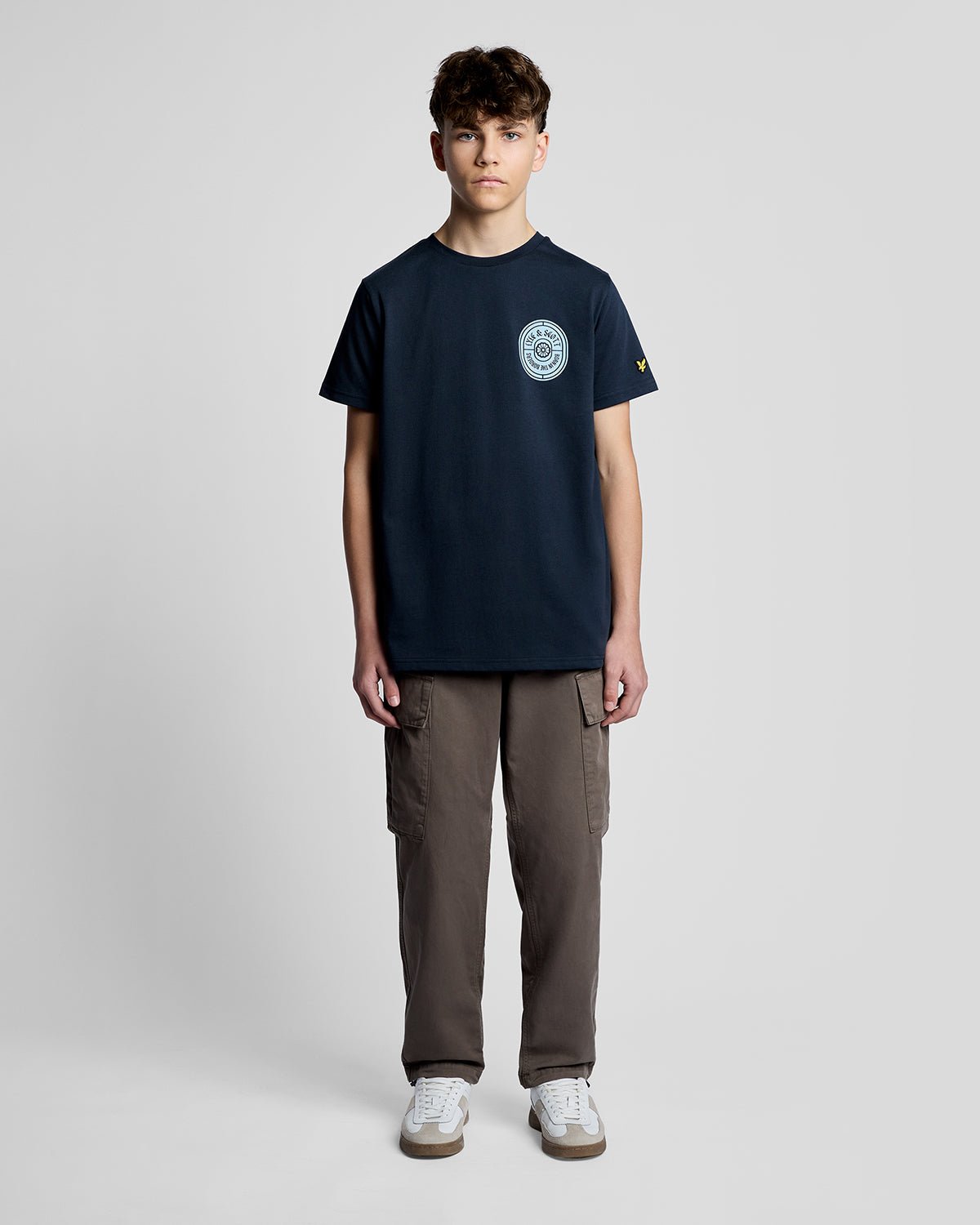 Camiseta de algodón con estampado para hombre en azul marino oscuro