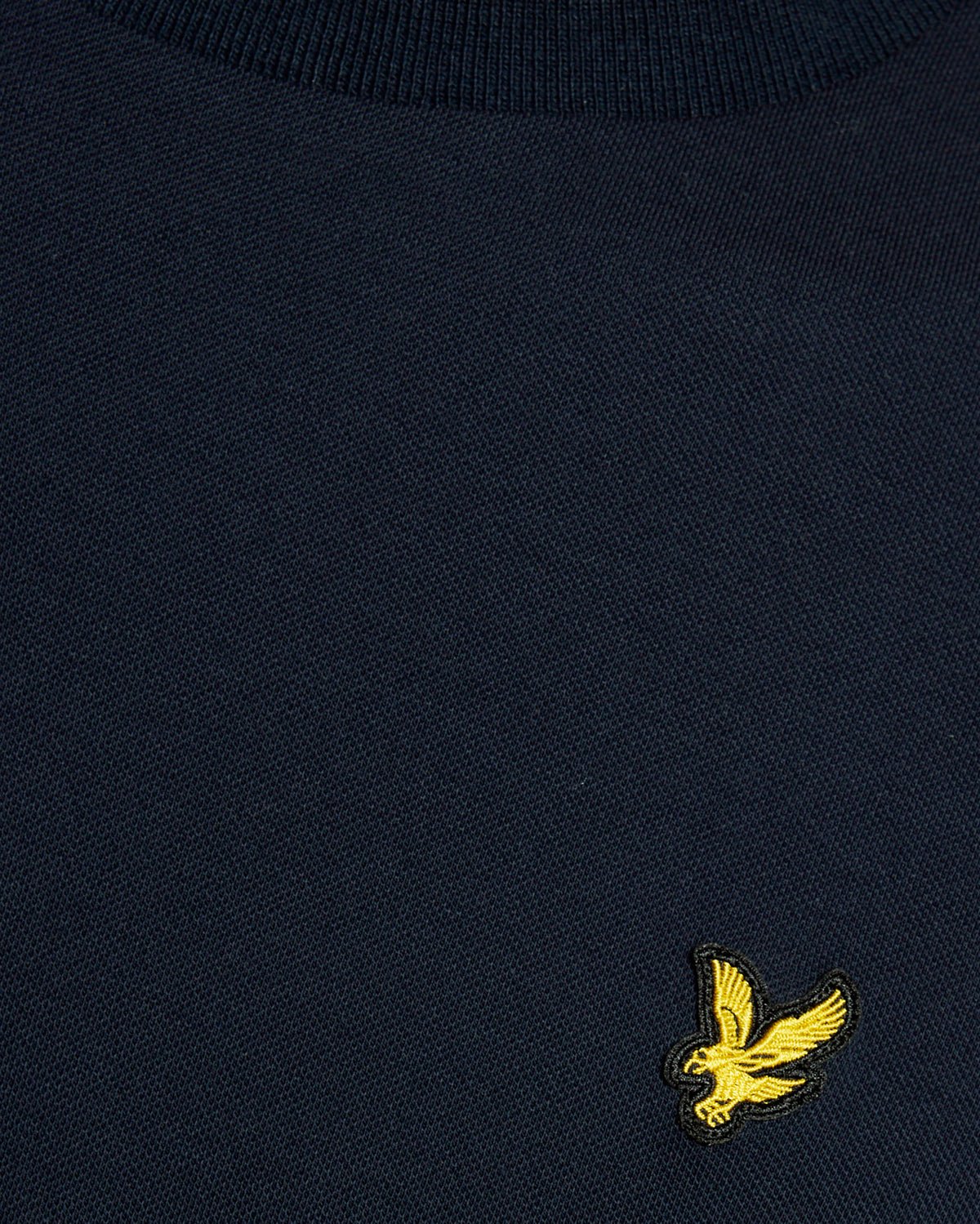 Homme portant un t-shirt en coton fin à bords contrastés, bleu marine foncé/bleu craie