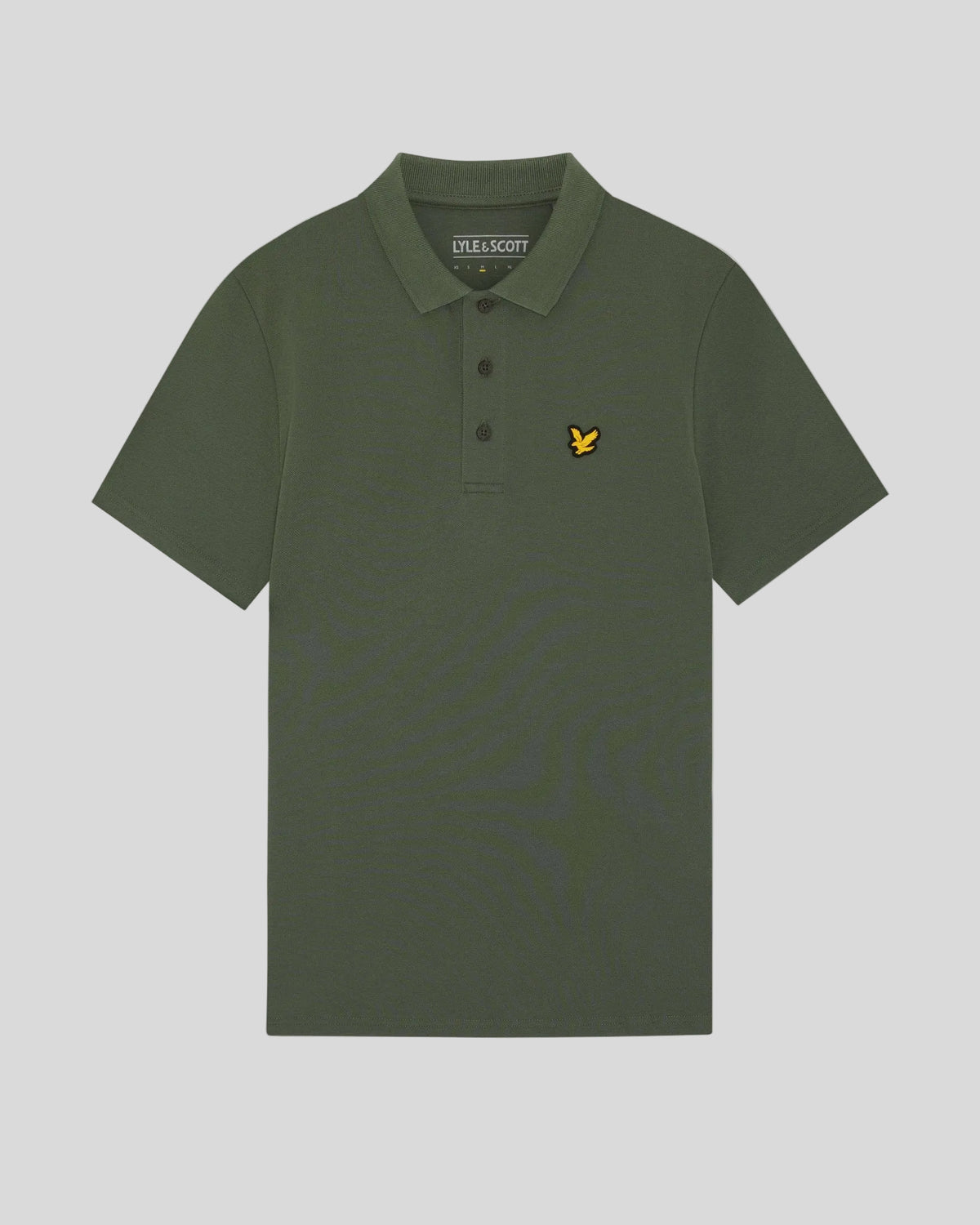 Uomo con polo tecnica color verde cactus