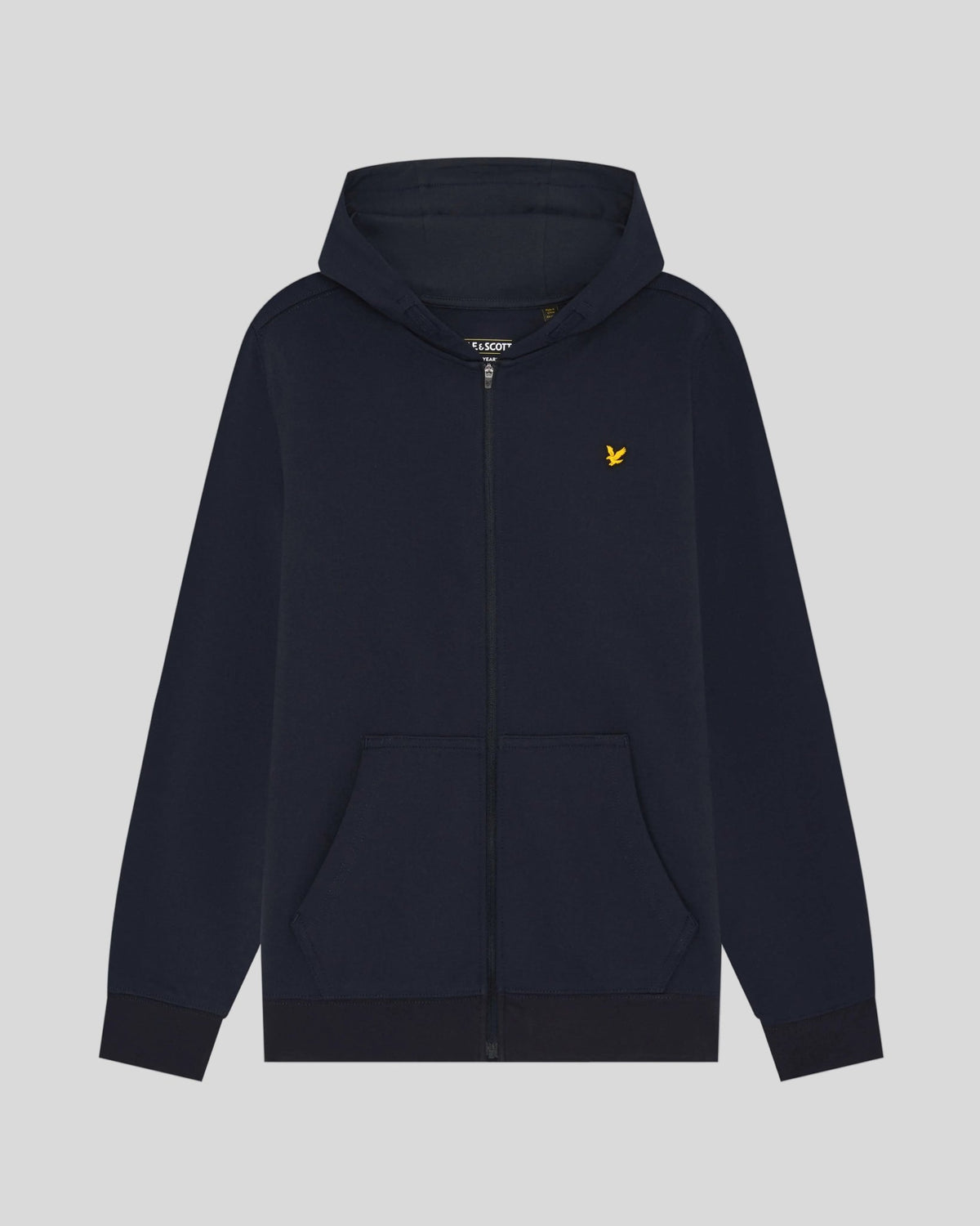 Hombre con sudadera con capucha deportiva ligera en azul marino oscuro