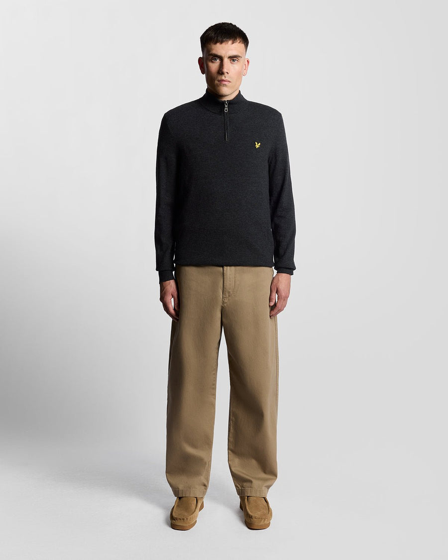 Uomo con maglione con zip a 1/4 in misto lana d'agnello, colore nero jet melange