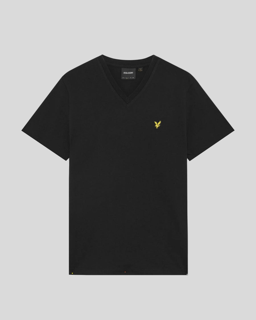 Homme portant un t-shirt en coton à col en V, couleur noir de jais
