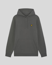 Mann trägt einen „Sports Loopback Cotton Hoodie“ in der Farbe „Mercury Grey“