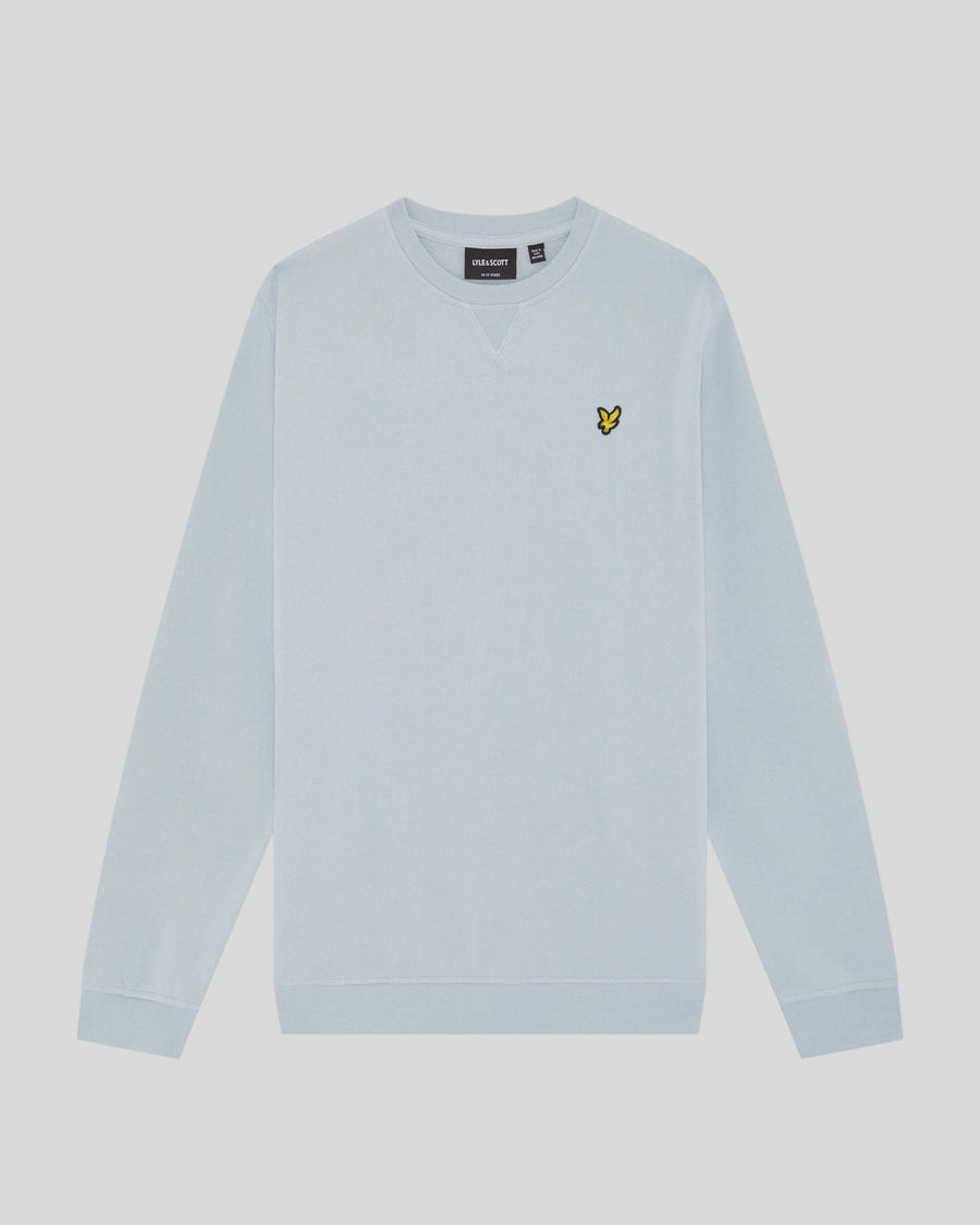 Homme portant un sweat-shirt à col rond en coton bleu opale