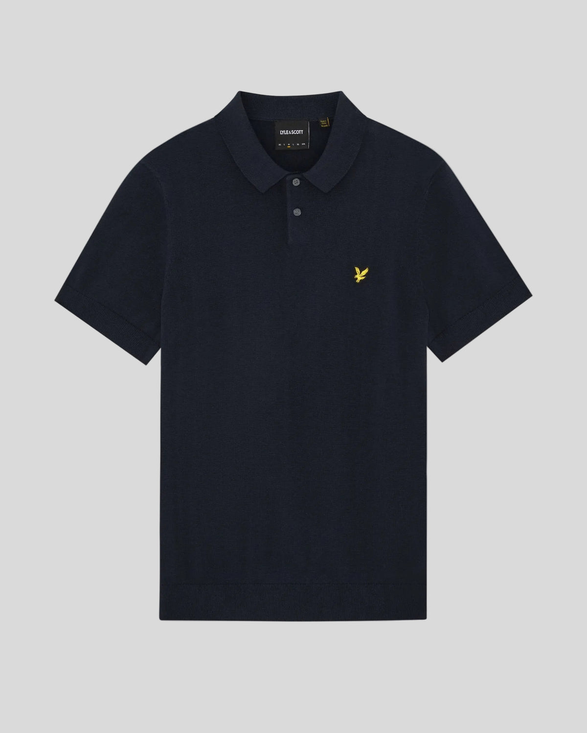 Uomo con polo in maglia di cotone blu scuro