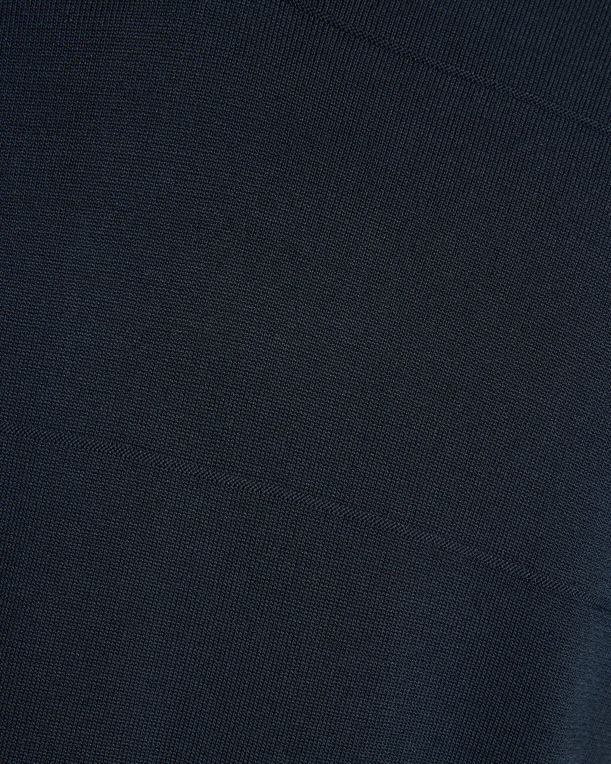 Polo à col ouvert en maille fine, couleur carbone