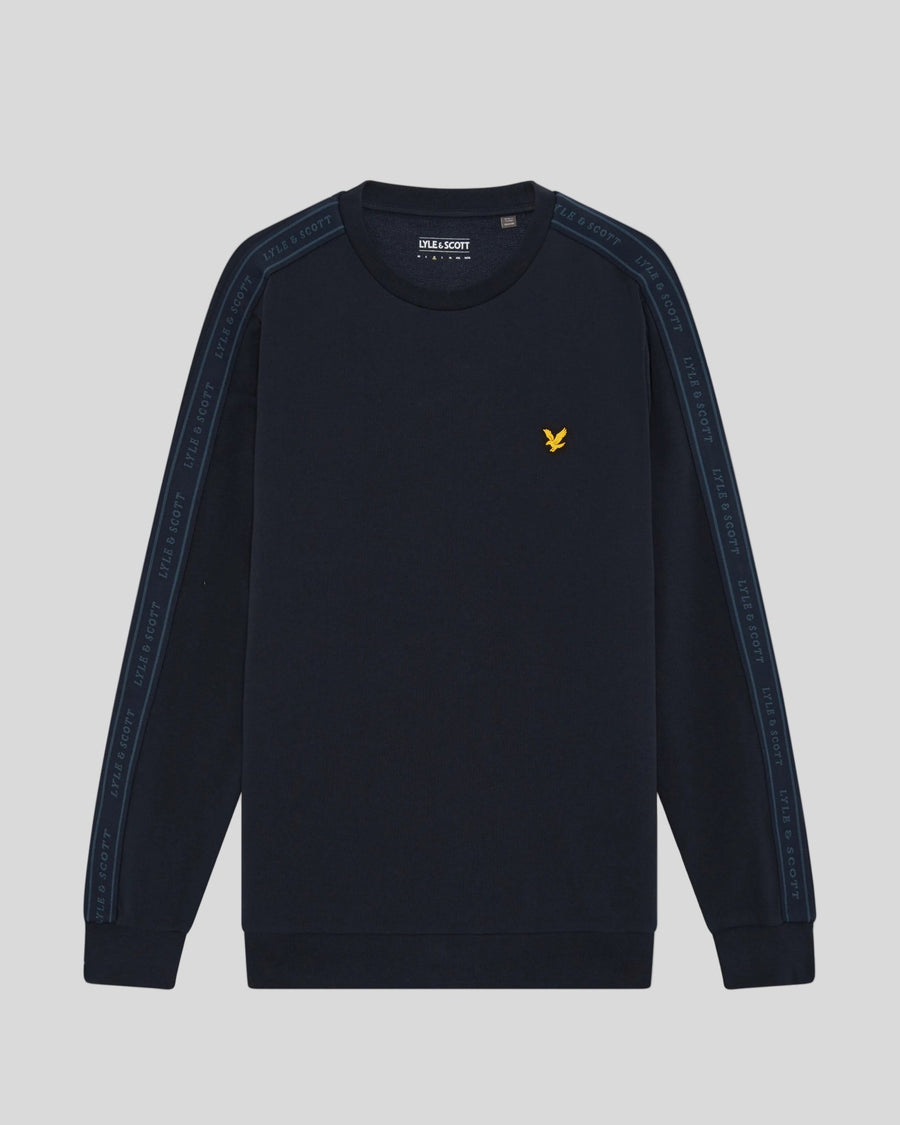 Uomo con felpa a girocollo con nastro sportivo in blu scuro