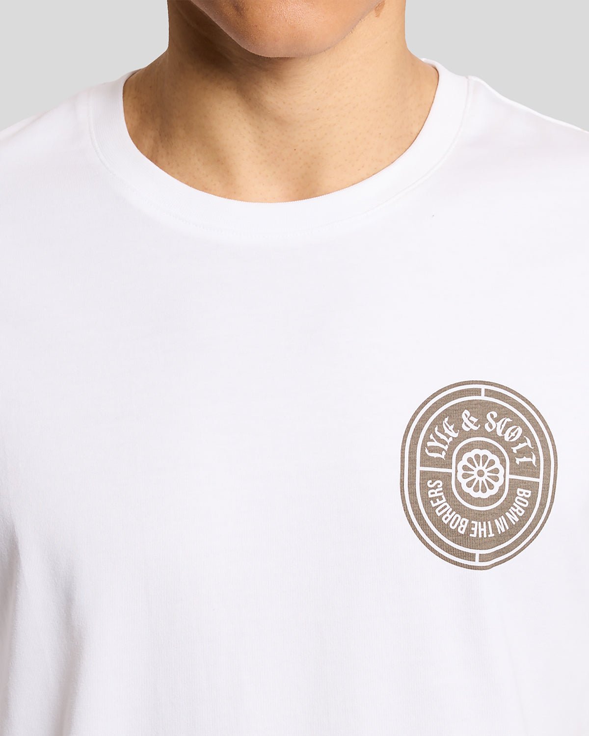 Uomo con maglietta in cotone con stampa grafica, colore bianco