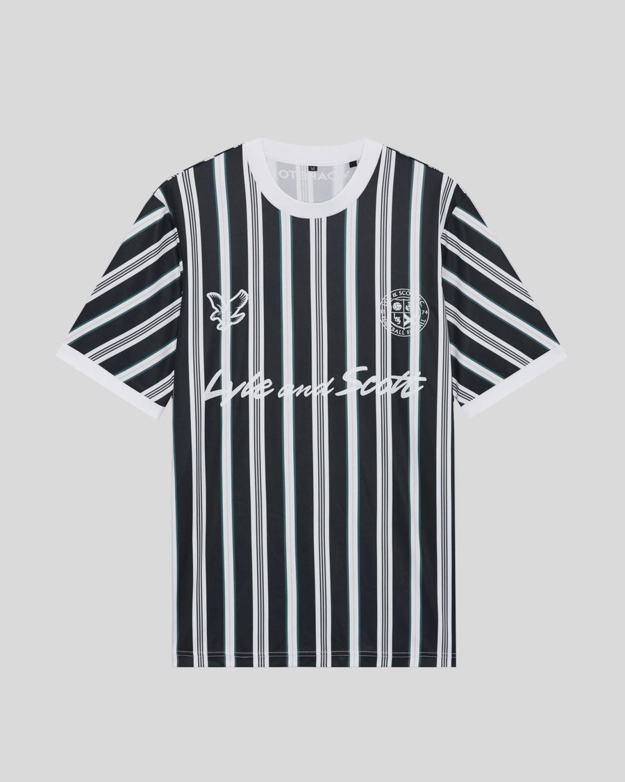 Homme portant un maillot de football à rayures « Prep Stripe » bleu marine foncé