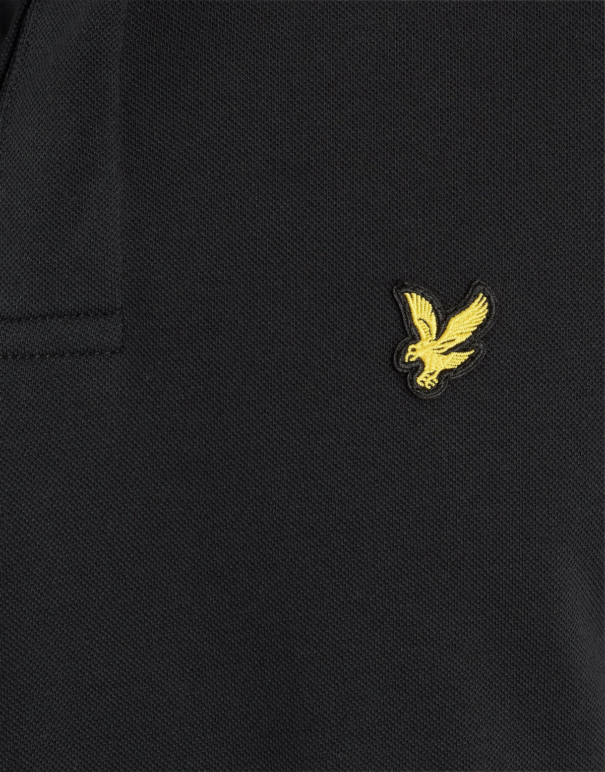 Man draagt een polo met jacquardrand in Jet Black