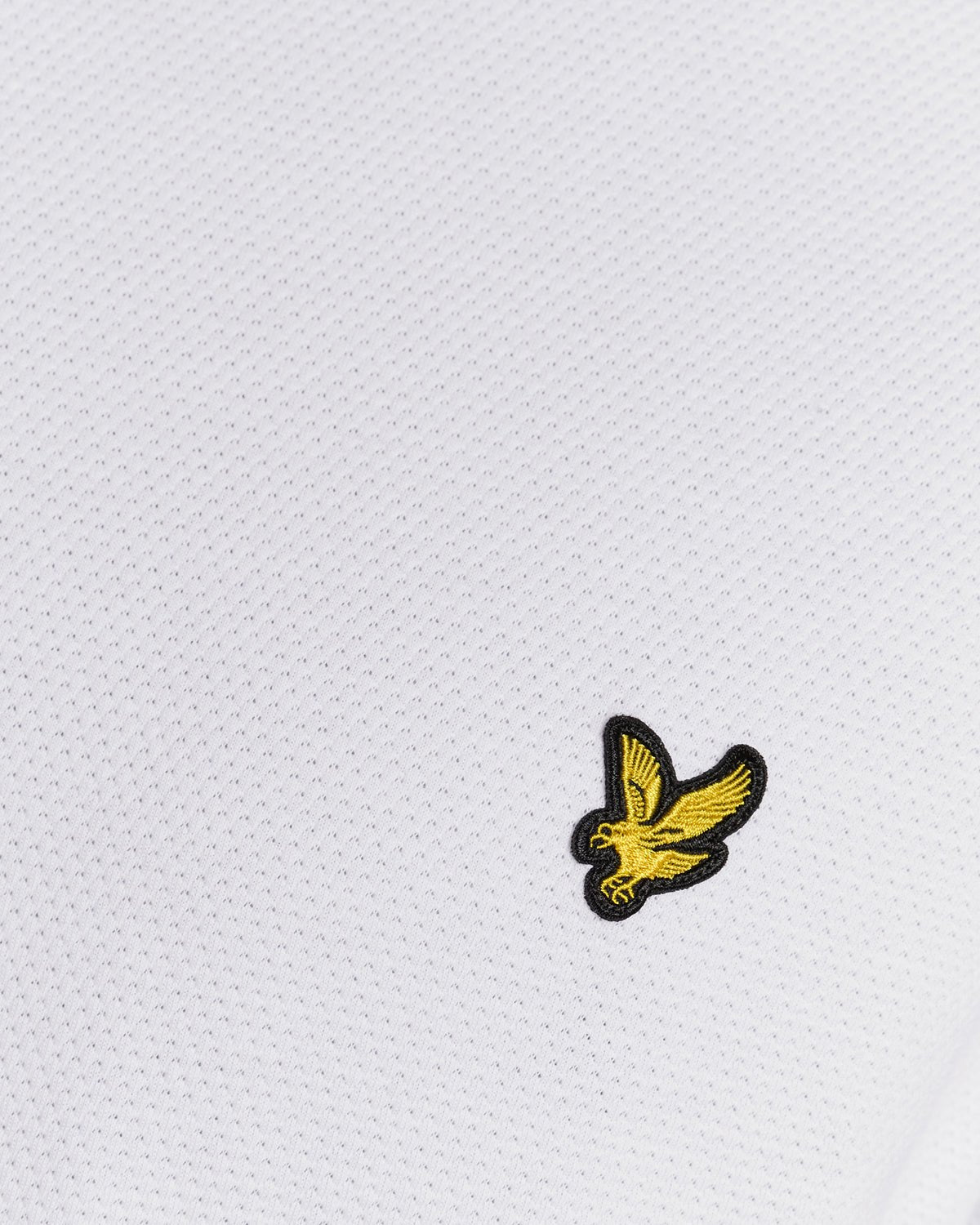 Homme portant un t-shirt jacquard texturé blanc