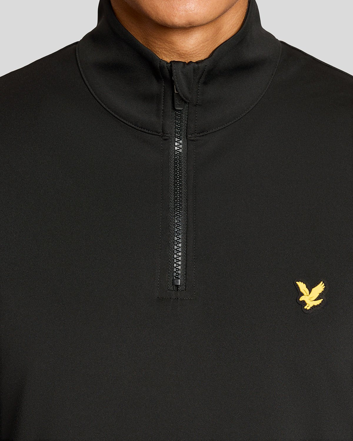Uomo con giacca Performance 1/4 Zip Midlayer in nero jet