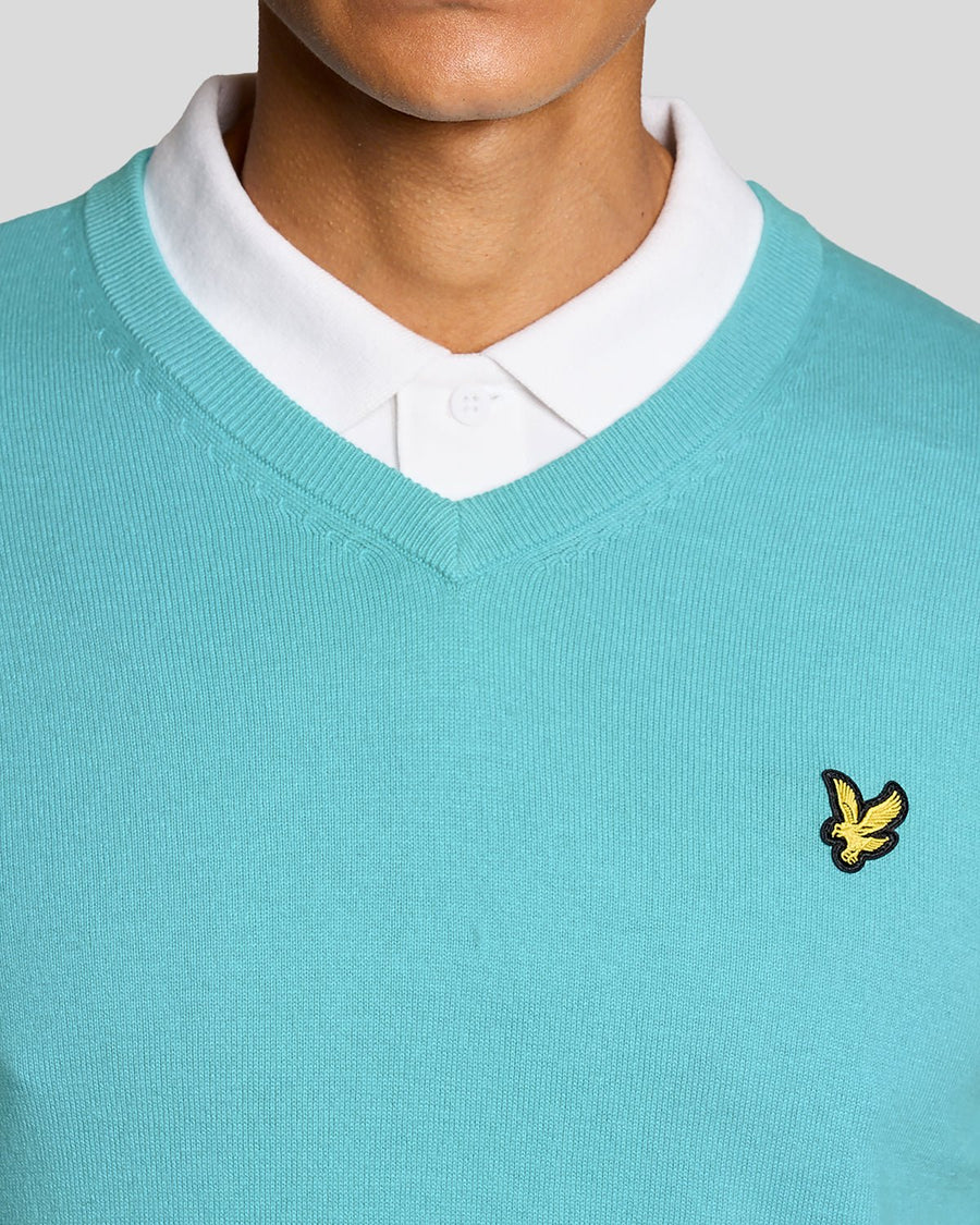 Uomo con maglione a V in misto cotone blu acquamarina