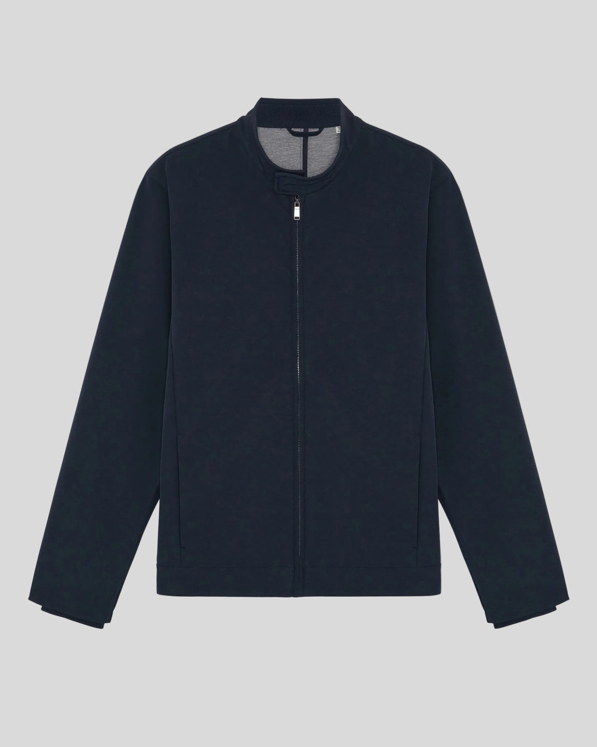 Man wears Lightweight Softshell Jacket in Carbon