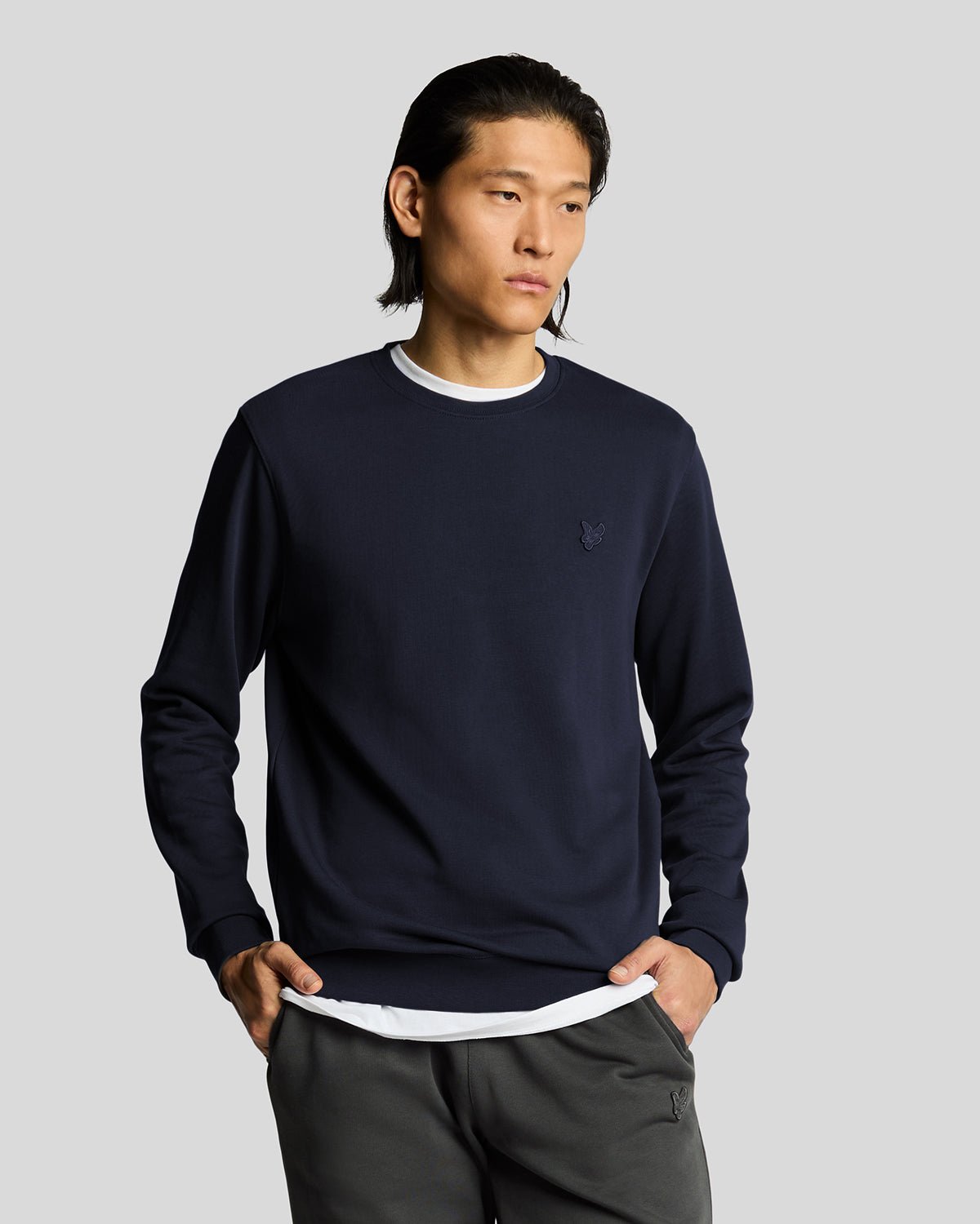 Uomo con felpa girocollo in cotone superfine blu scuro