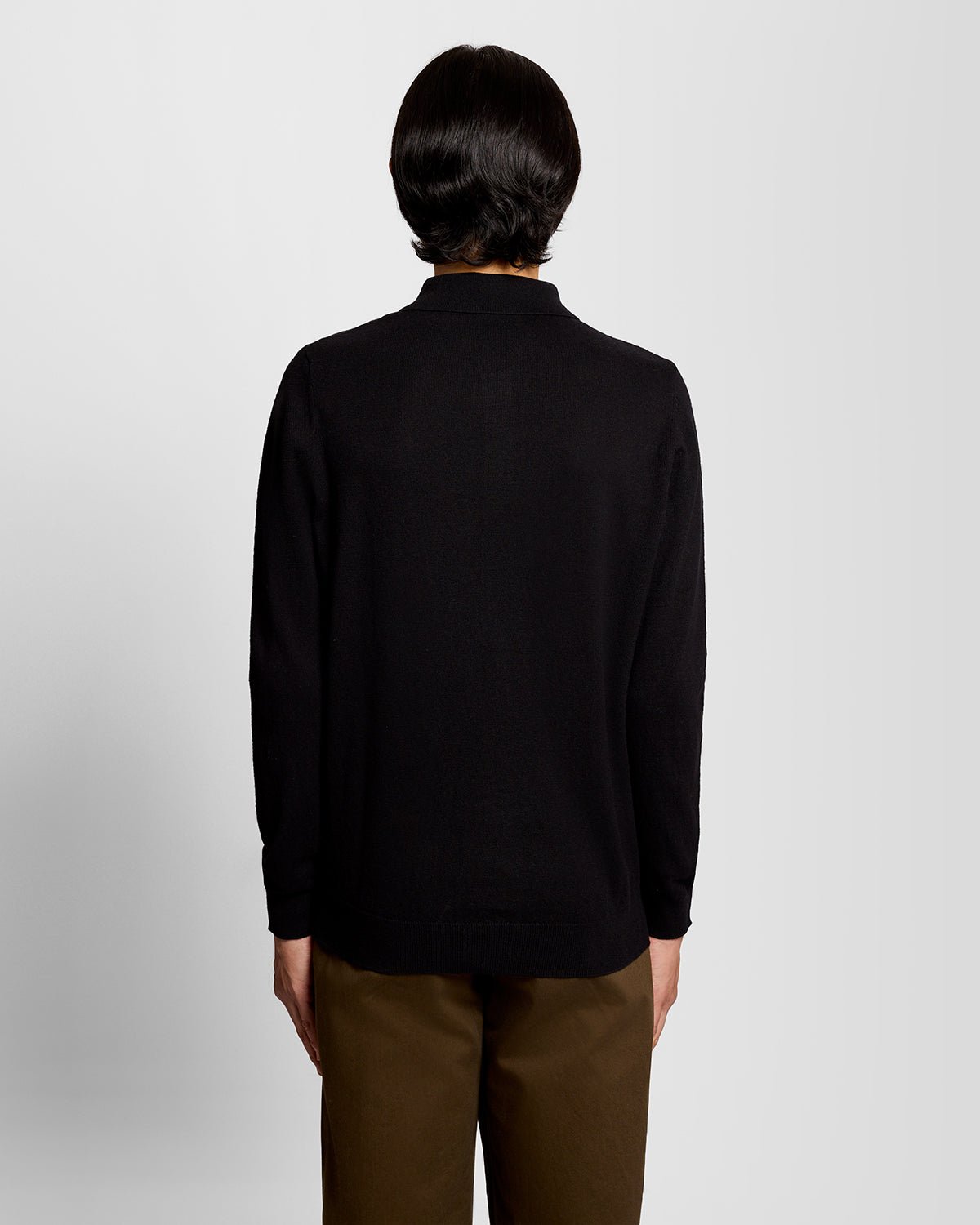 Polo de manga larga de mezcla de merino para hombre en negro azabache